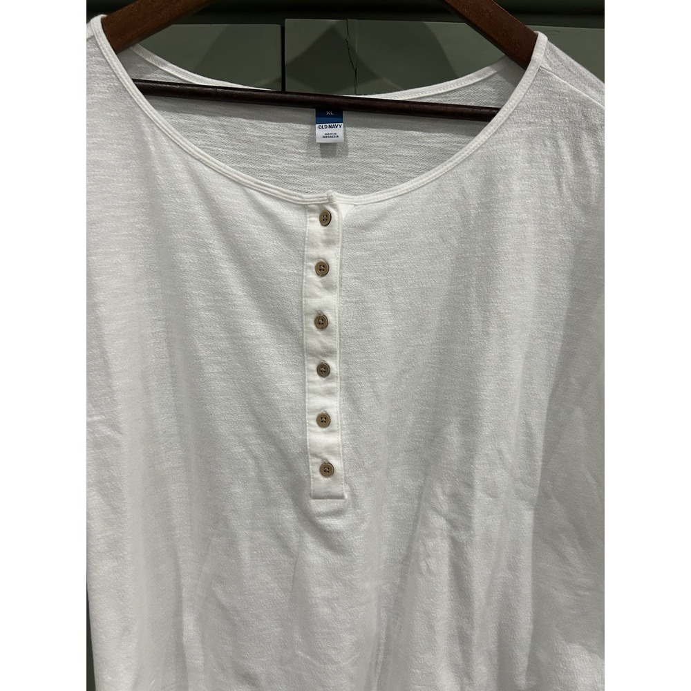 Old Navy Womens Oversized White Henley Button Top Clean Girl Size XL 100% Cotton - Picture 2 of 9